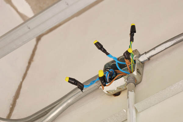 Electrical Contractors in London - re0wiring